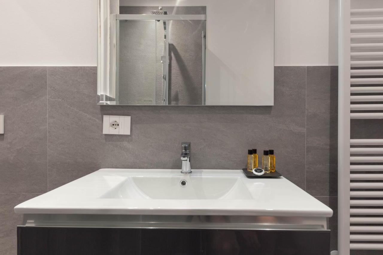 Teseo Apartments & Relax Genoa Ngoại thất bức ảnh